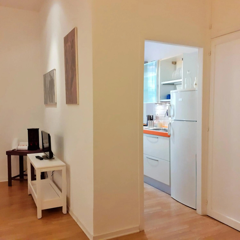Near Metro Flat - Best BnB Garbatella