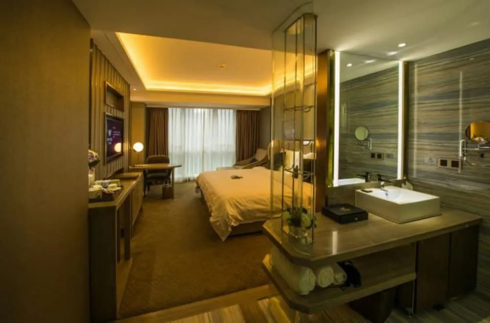 Rezen Minwoo Hotel (Twin Towers Global Center)
