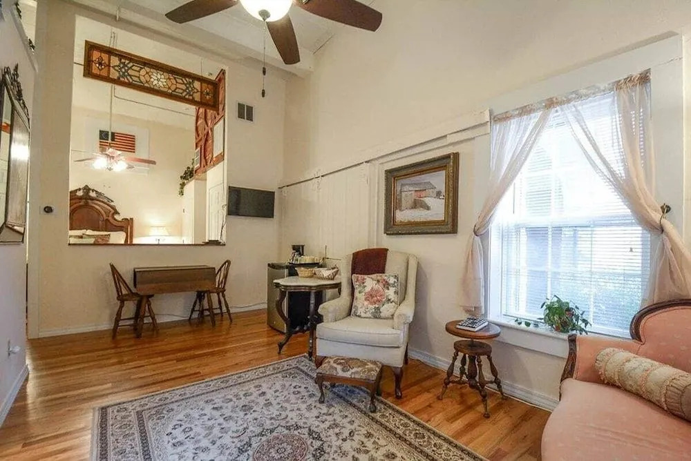 The Brownstone Inn