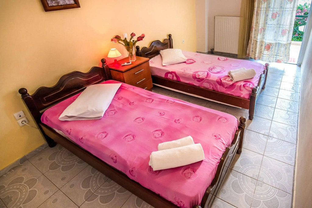 Faros Apartments