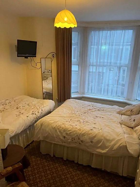 Highbury Hotel