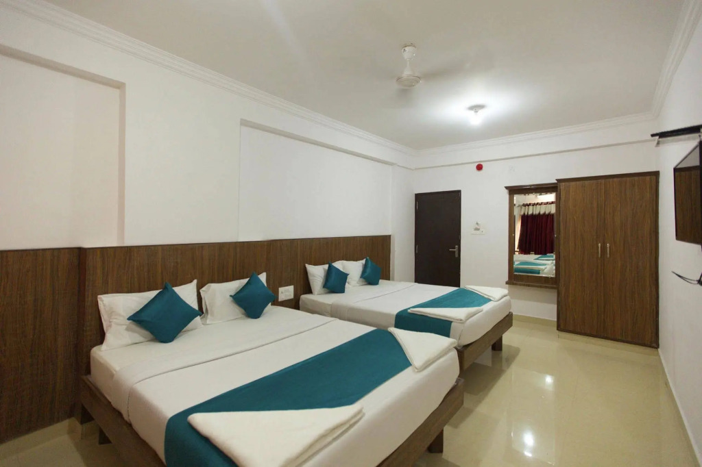 OYO 373 Hotel Grand Inn