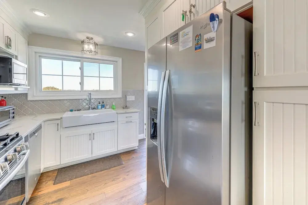 Hot Tub & Decks: North Topsail Beach Home