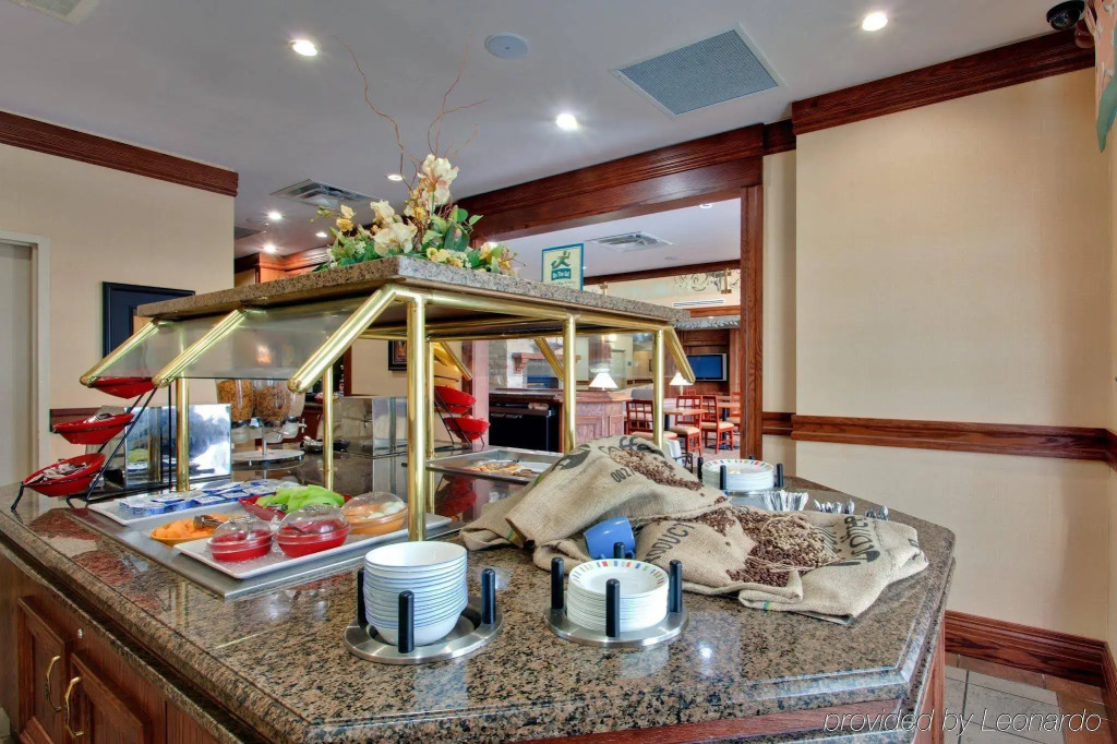 Executive Residency by Best Western Toronto-Mississauga