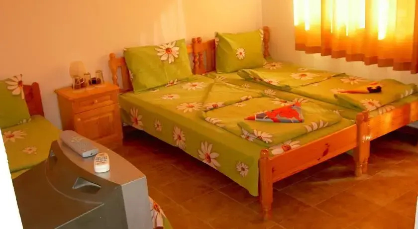 Laguna Family Hotel