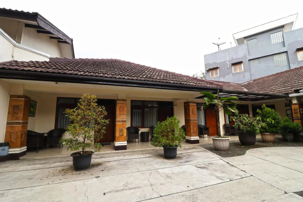 Magnolia Bed & Breakfast