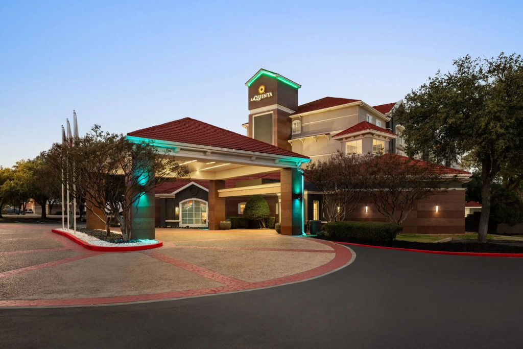 La Quinta by Wyndham Dallas Arlington South