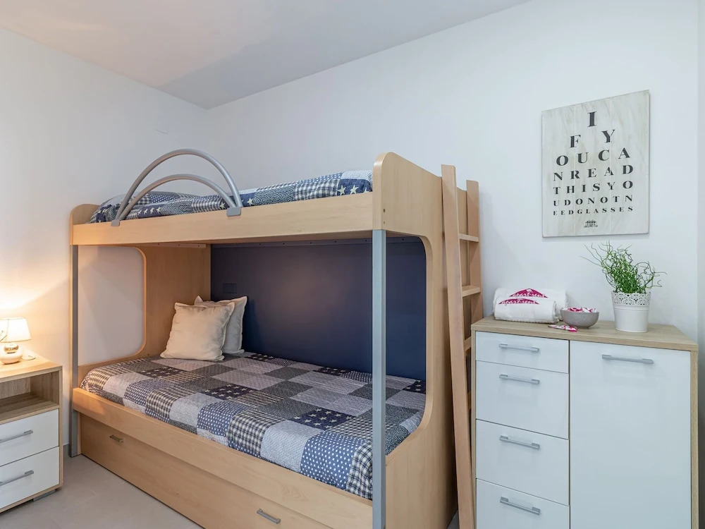 Apartment Overlooking the sea and the Port of Empuriabrava