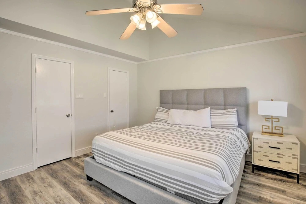 Game Room & Private Pool: Richardson Retreat