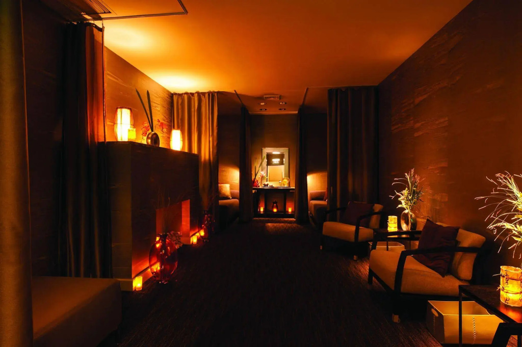 Four Seasons Hotel Miami