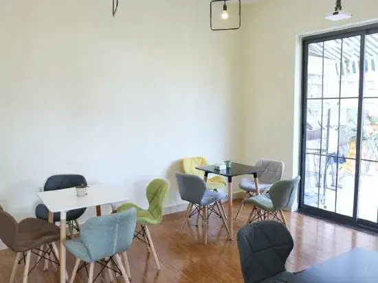 Aisi Homestay (Guangxi Normal University Yucai Campus)
