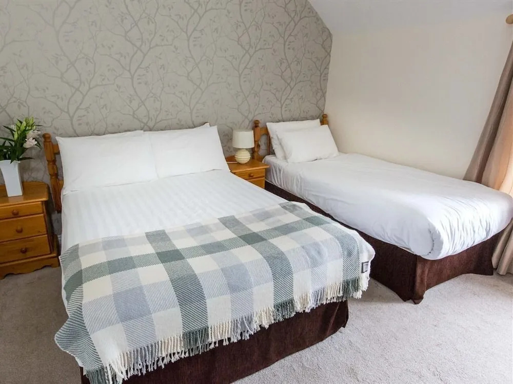 The Beach Days Bar & B&B