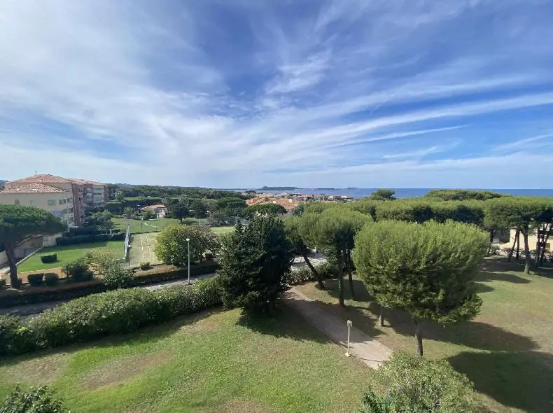 Boost Your Immo Six Fours les Plages Drakkar 733
