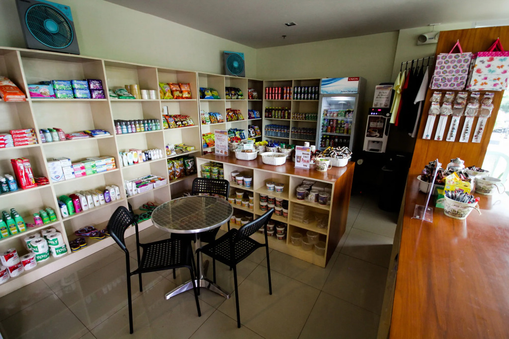 Go Hotels Plus Bacolod - Newly Renovated