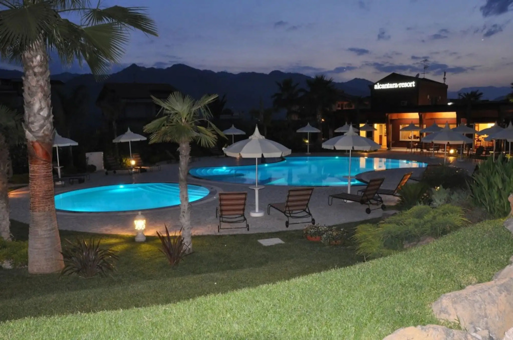 Alcantara Resort