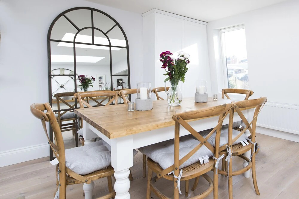 Beautiful 2BR Split Level Fulham Apartment