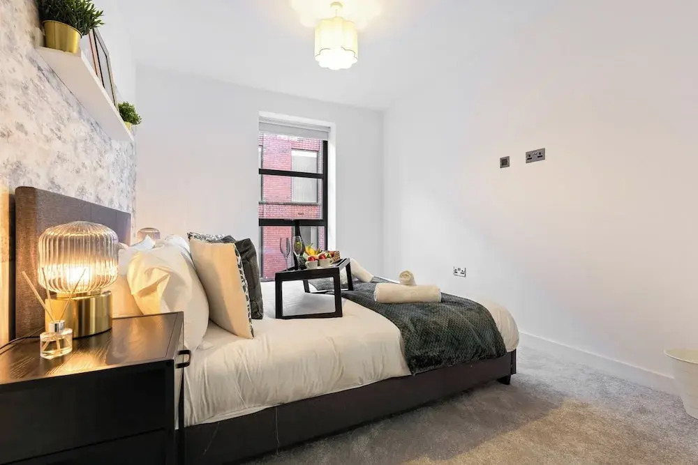 Camden Drive City Apartment