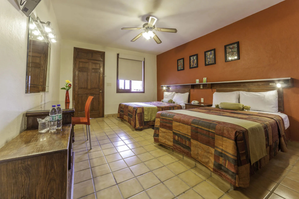 Villas del Sol Hotel & Bungalows