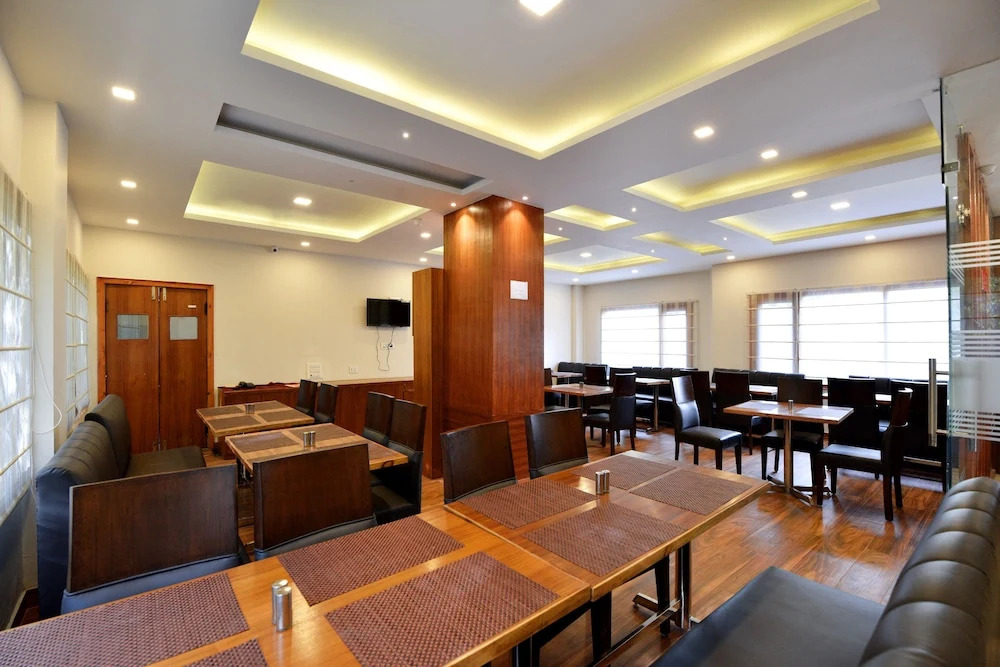 OYO 17099 Ambika Residency