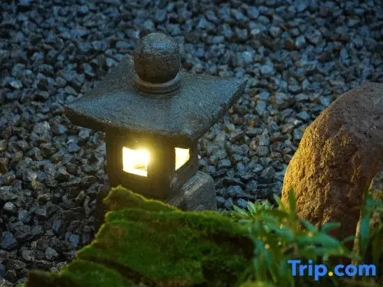 Xiuyan Private Hot Spring Guesthouse  (Qingcheng Back Mountain Scenic Area  Branch)