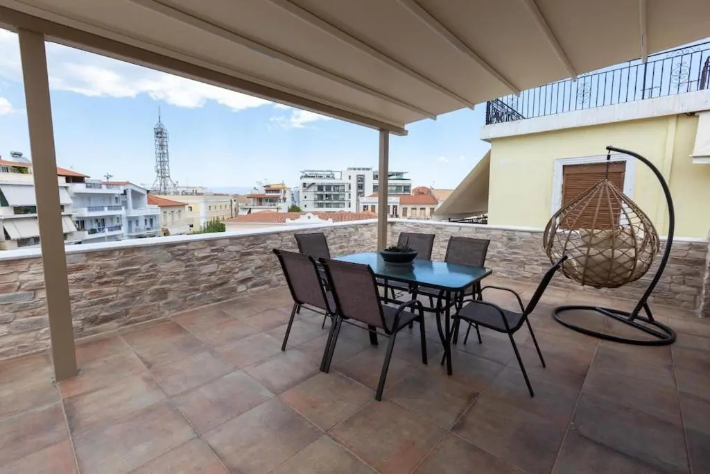 Orion Maison: Luxury 3-bedroom maisonette in the center of town
