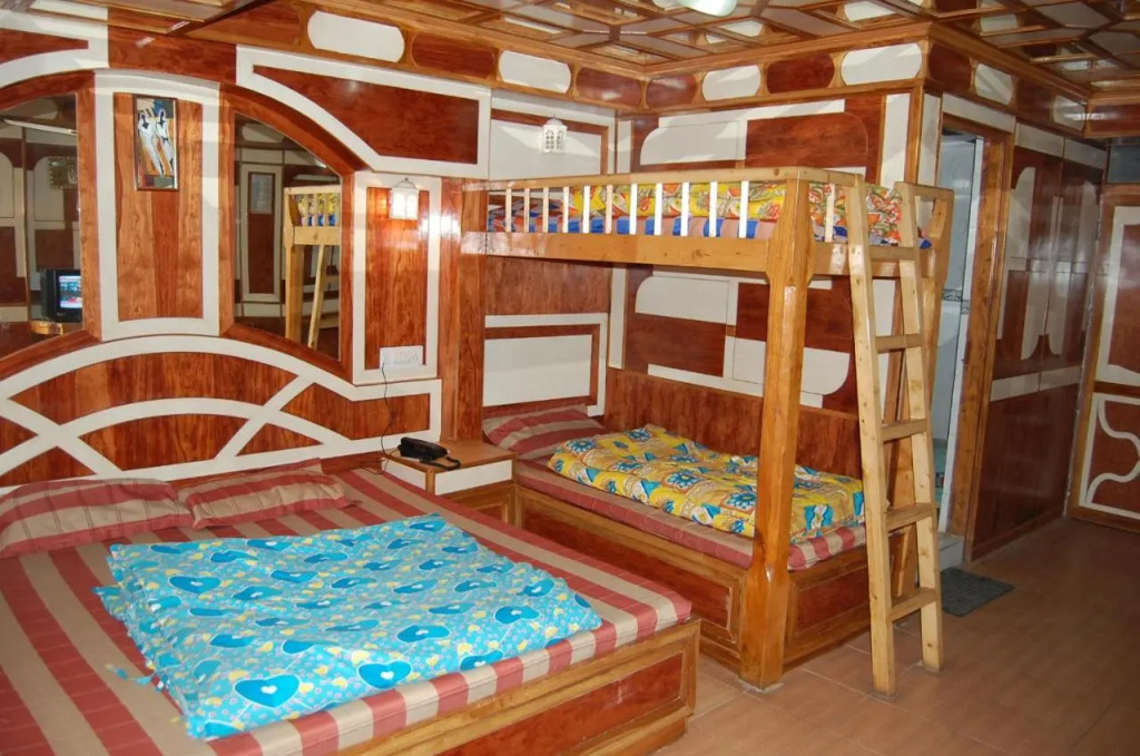 Hotel Gulmarg Regency