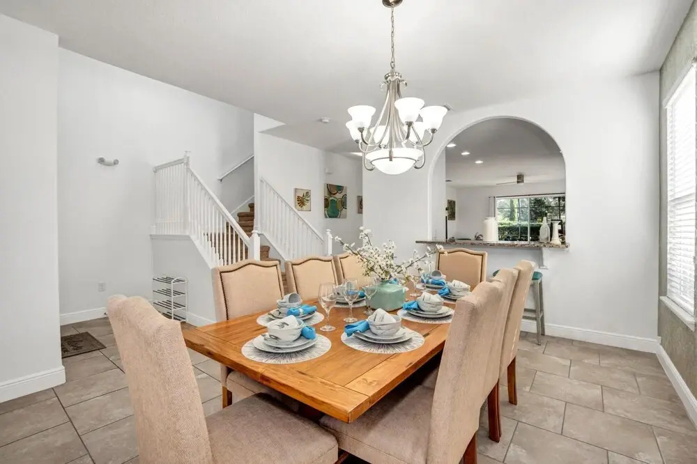 5BR Luxury Family Home - Pool Netflix And BBQ
