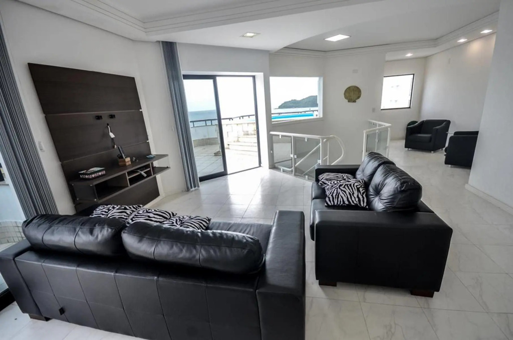 1060   Cobertura Duplex Com Linda Vista Para O Mar