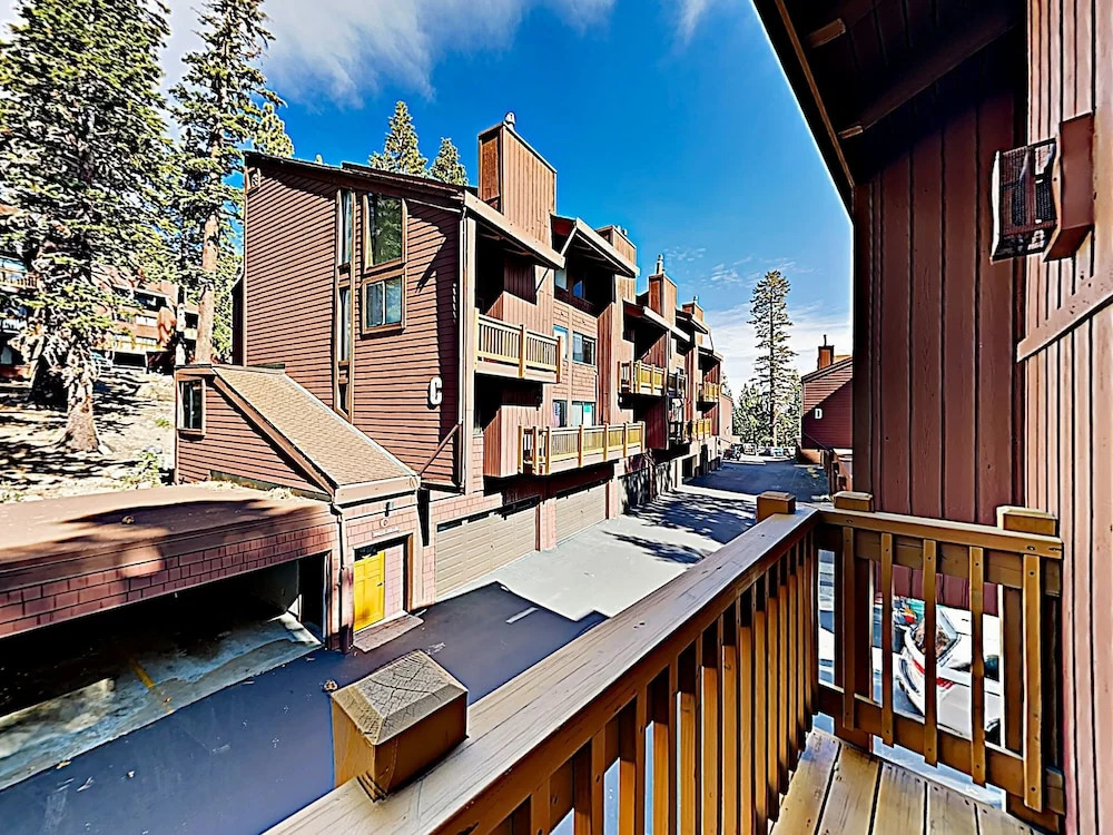 New Listing! Chic W/ Pool & Ski Back Trail 1 Bedroom Condo
