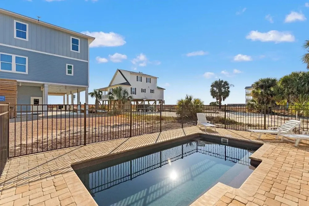Pet Friendly Beach House - Bella View