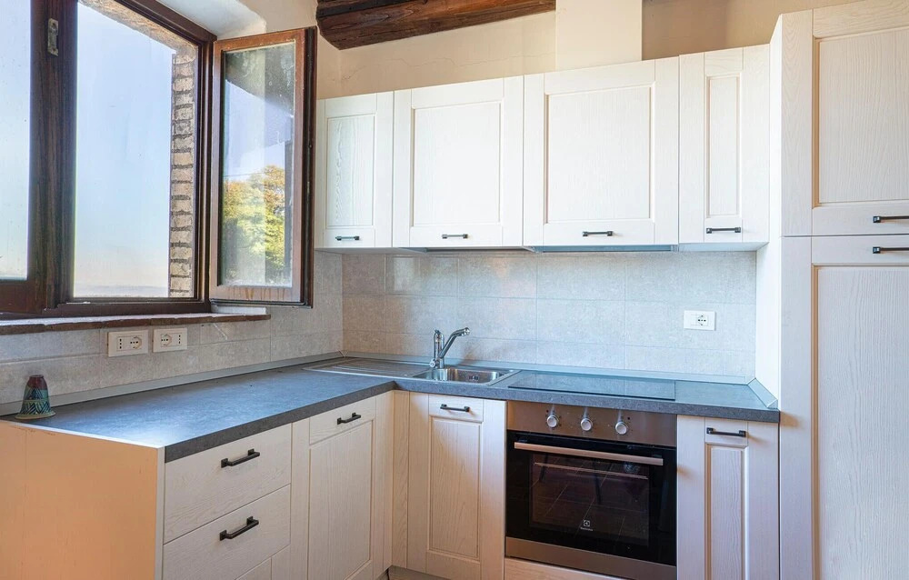 Nice Home in Casole D'elsa With 1 Bedrooms, Wifi and Outdoor Swimming Pool
