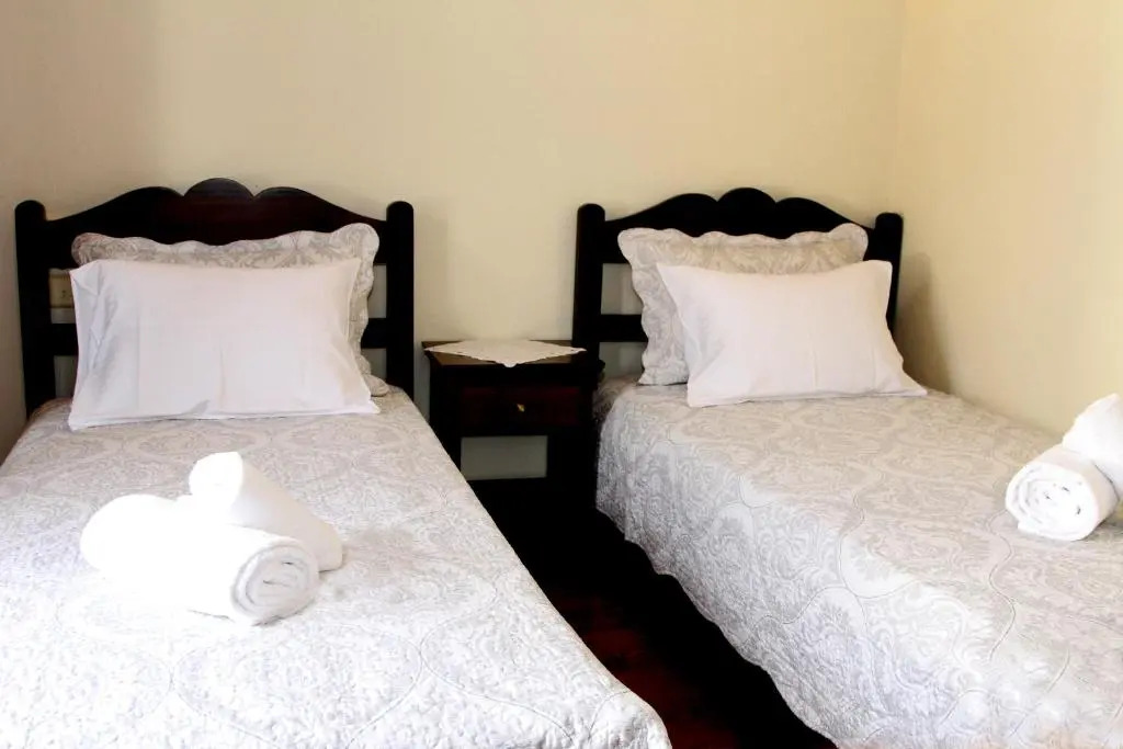 Family Friendly Cozy House Near Beach, Sea View