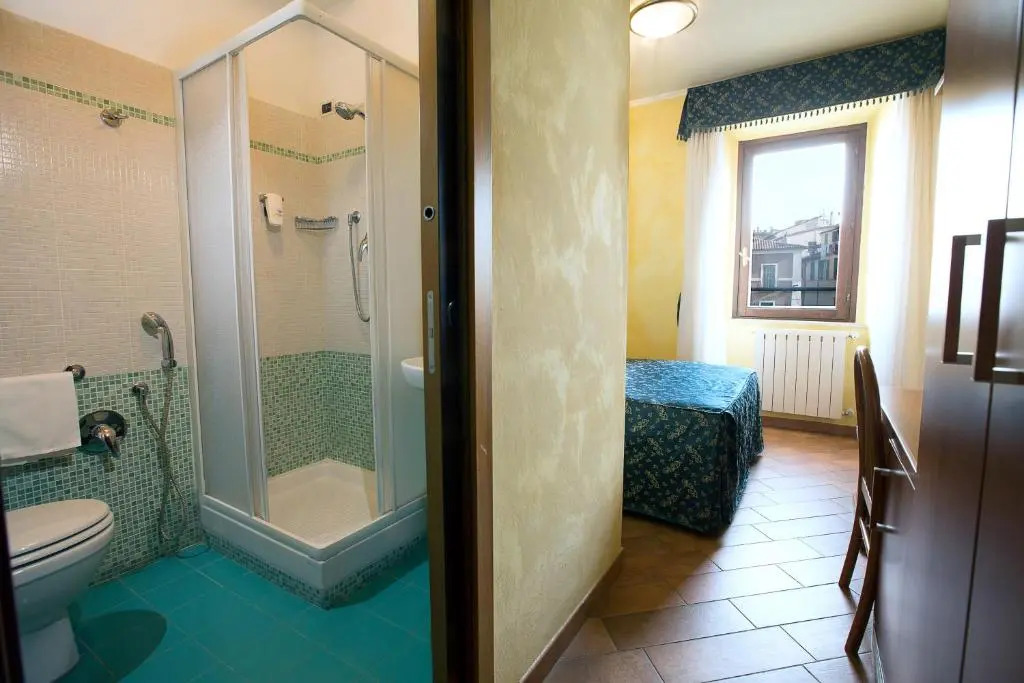 Albergo Dei Leoni
