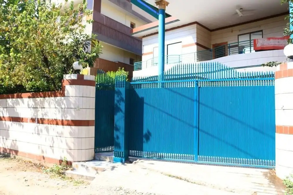 Libra Guest House