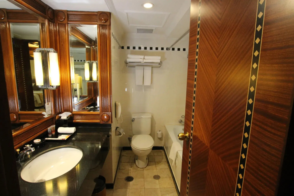 Ambhara Hotel Jakarta