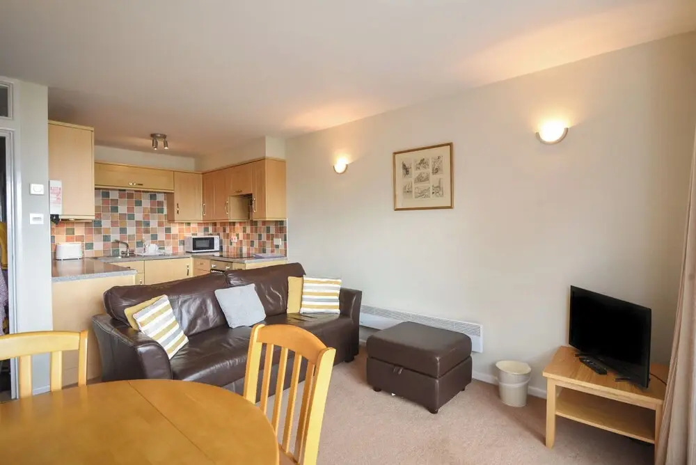 3 Bay View Court