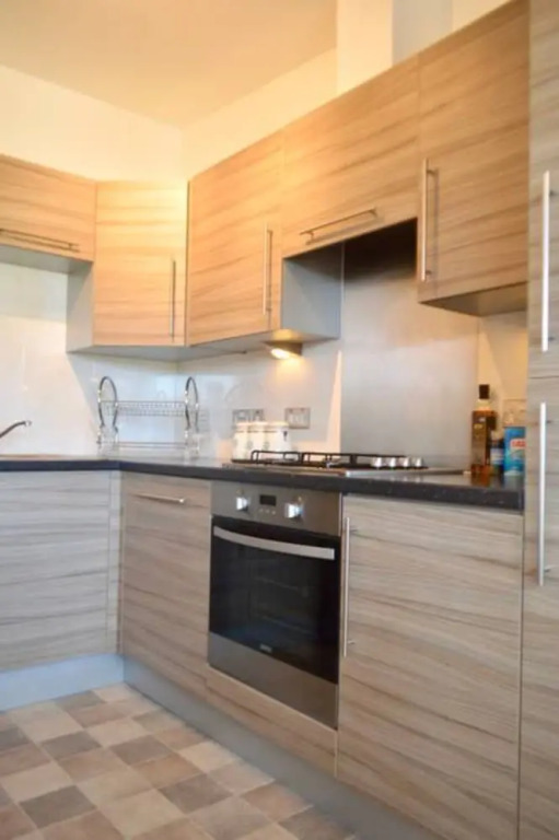 1 Bedroom Penthouse Apartment Near Murrayfield Sleeps 4