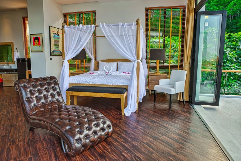 Fully Serviced Grand Villa Luxury Time Phuket