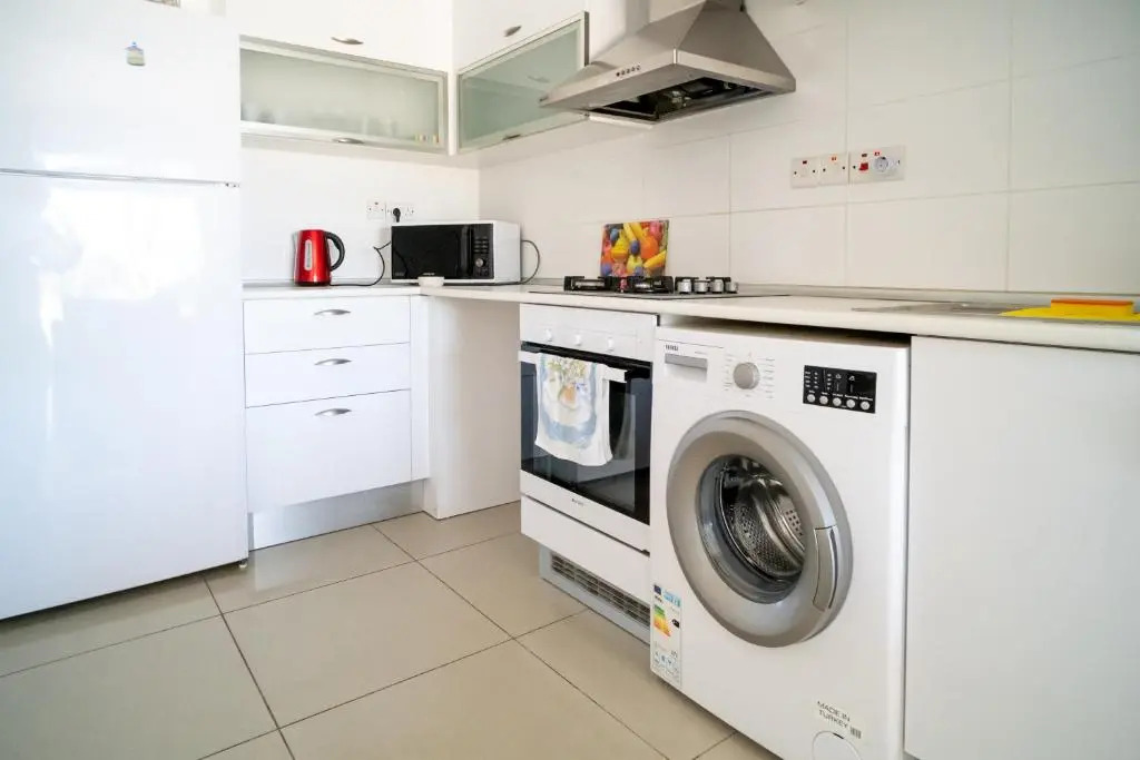Spacious Three-Bedroom Apartment with Sea View A2