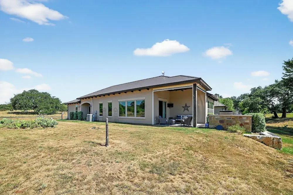 Hill Country Retreat & Casita