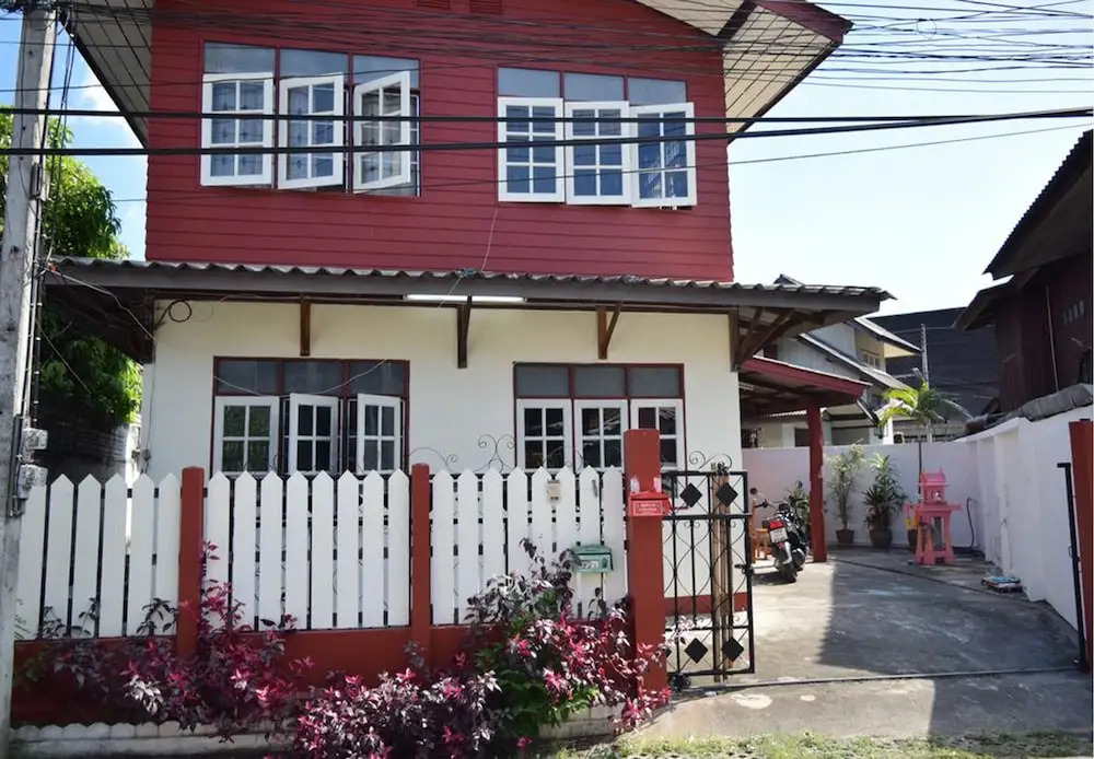 Champion Hostel 2 - Adults Only