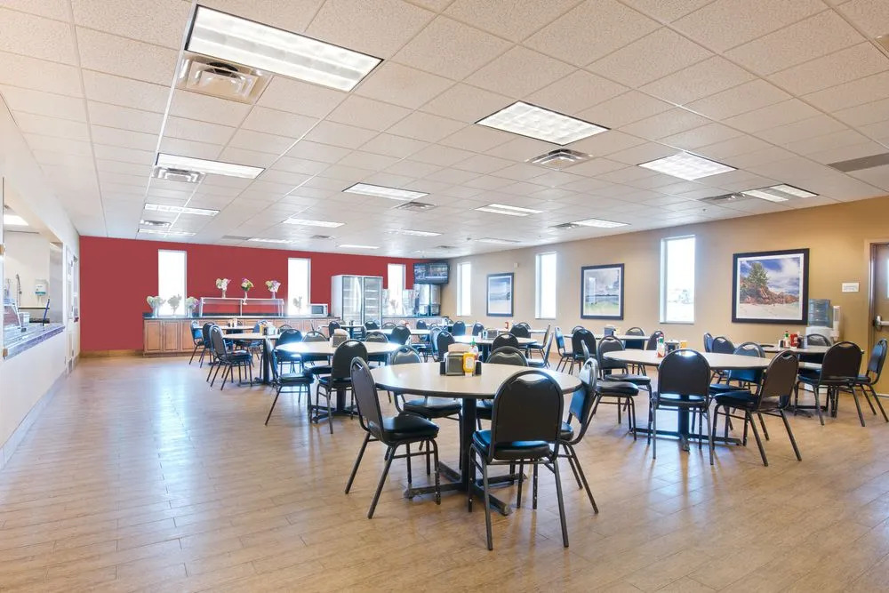 Ramada Williston