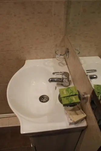 Metro Aparthotel