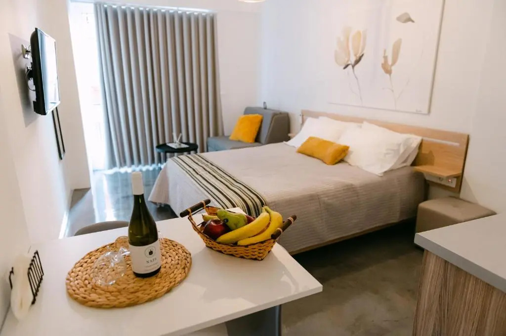 MAGNOLIA SUITES