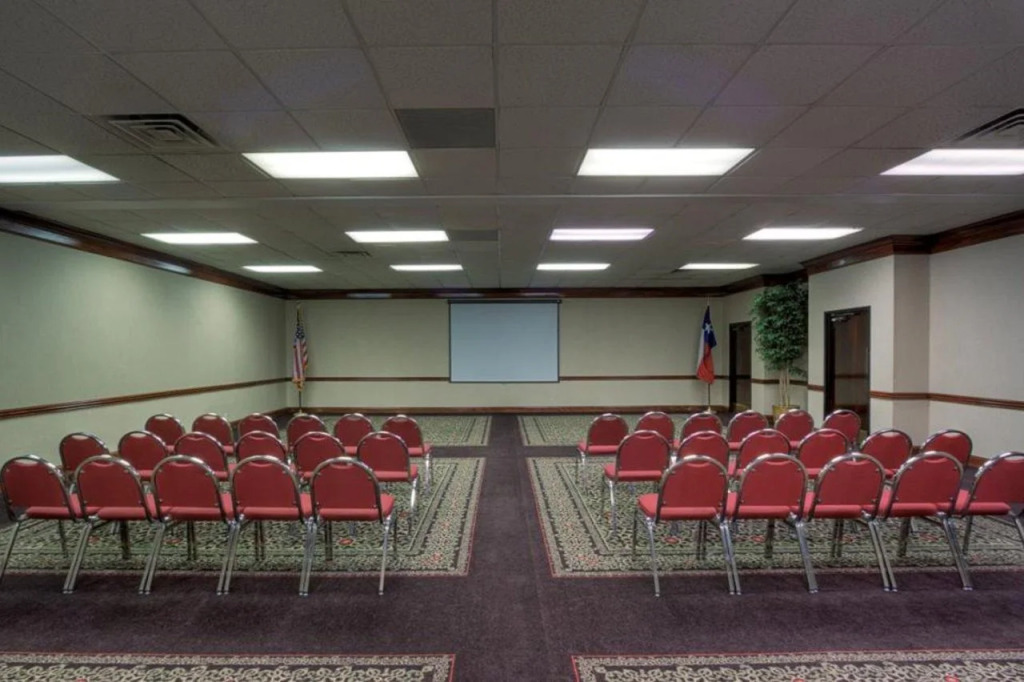 Clarion Hotel Waco