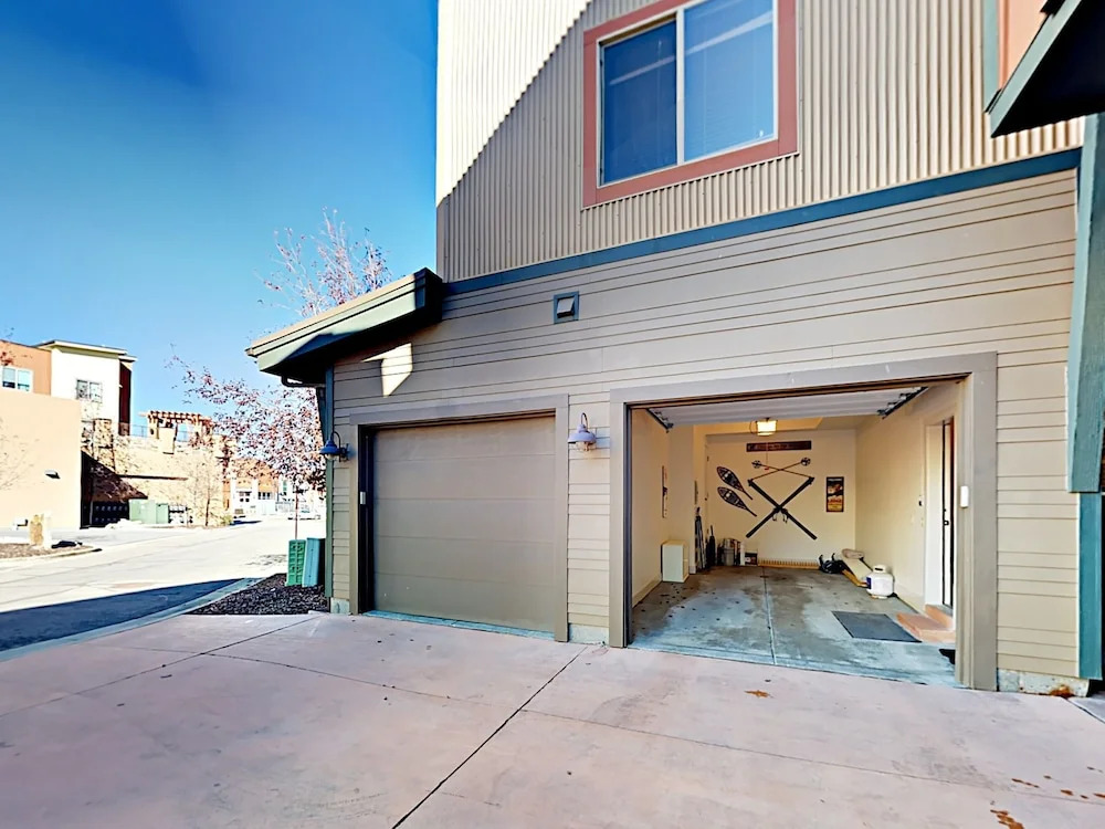 South Park Townhouse #34 2 Bedrooms 3 Bathrooms Townhouse