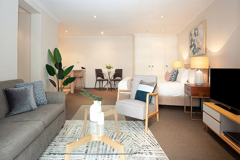 York St Apartment