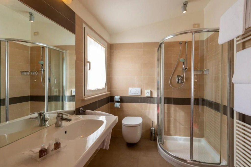 Accademia Hotel