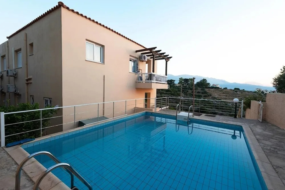 Villa Nicolas Plaka