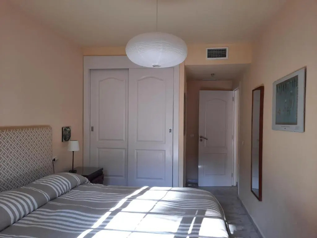 Apartamento de 2 habitaciones en el corazón de La Milla de Oro,Marbella